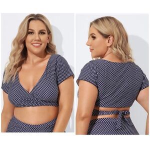 Meet Curve Blue/White Short Sleeve Swim Wrap Bikini Top Size 3XL